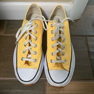 Yellow Platform Converse - Low Top
